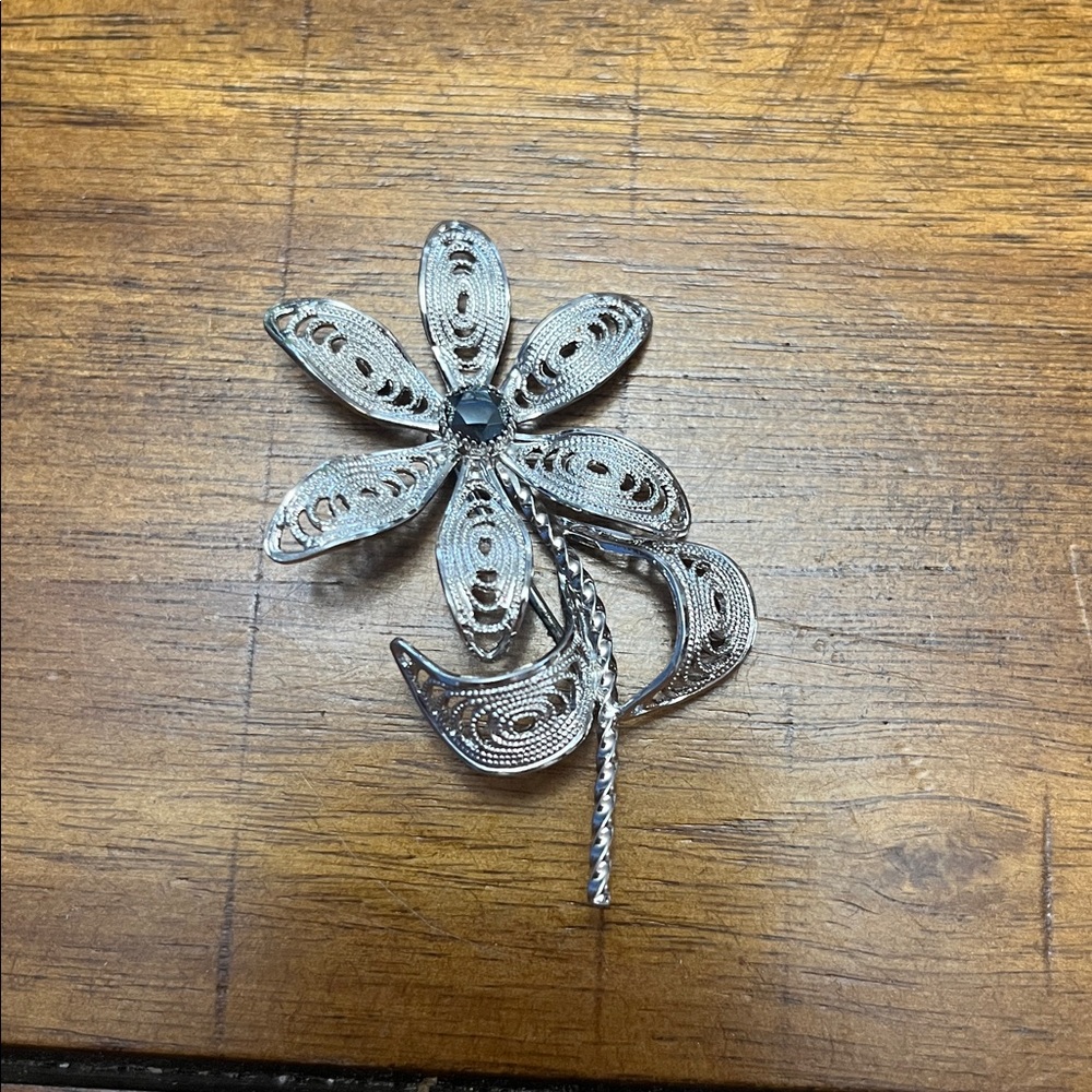 Vintage Silver Toned Flower Brooch